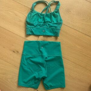 Lululemon green sports bra and align biker shorts set size 4 (sold as a set)